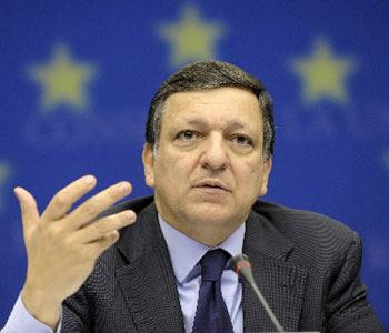 Barroso lamenta falta de unanimidade a 27 mas considera acordo sobre o euro 